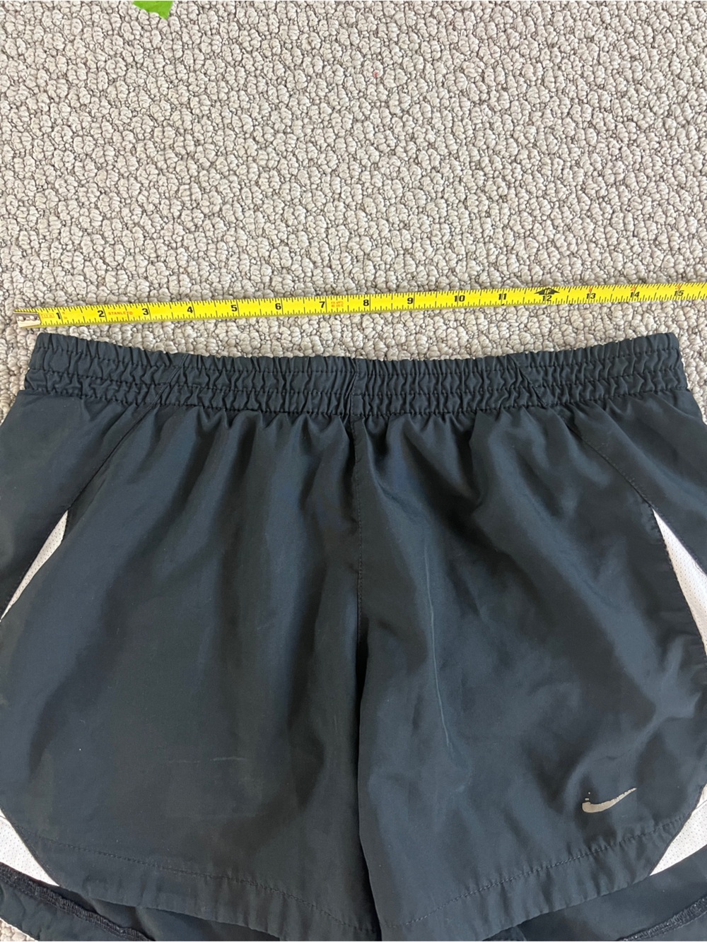 Nike Dri-FIT Running Shorts Women’s Small Black White Athletic Shorts - Picture 4 of 5